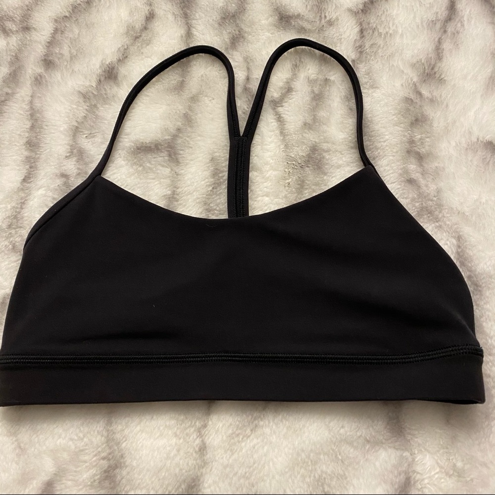 Lululemon flow-Y Nulu bra.